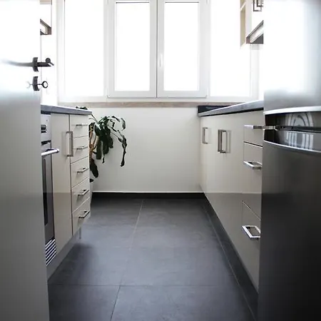 新格拉西亚宽敞公寓 *